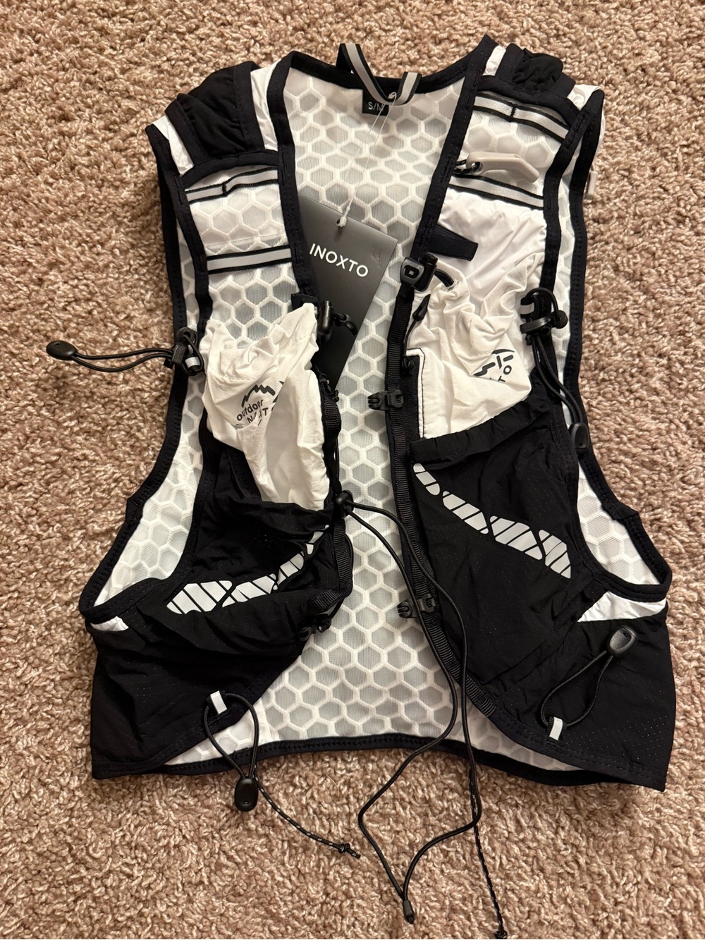 NWT INOXTO Veloren 12 Run Hydration Vest S/M